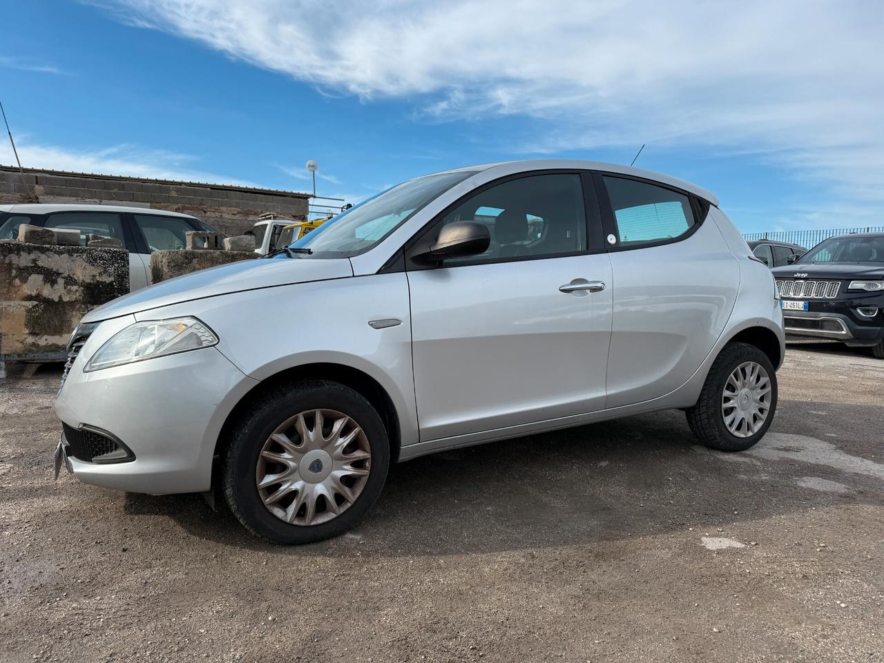 LANCIA YPSILON 2014 900 BENZINA/METANO *LEGGI