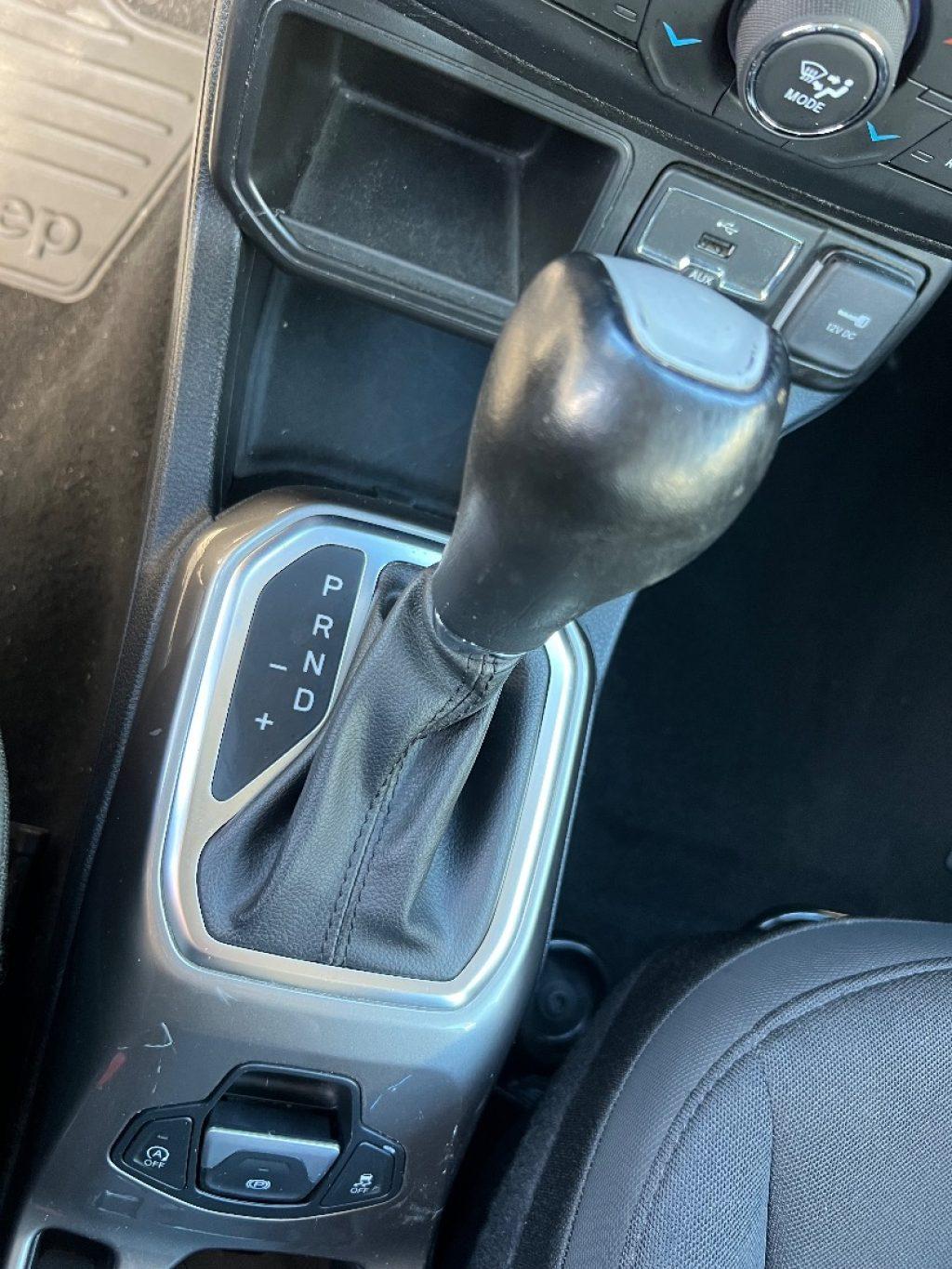 Jeep Renegade 1.6 Mjt DDCT 120 CV Limited da €199,00 mensili