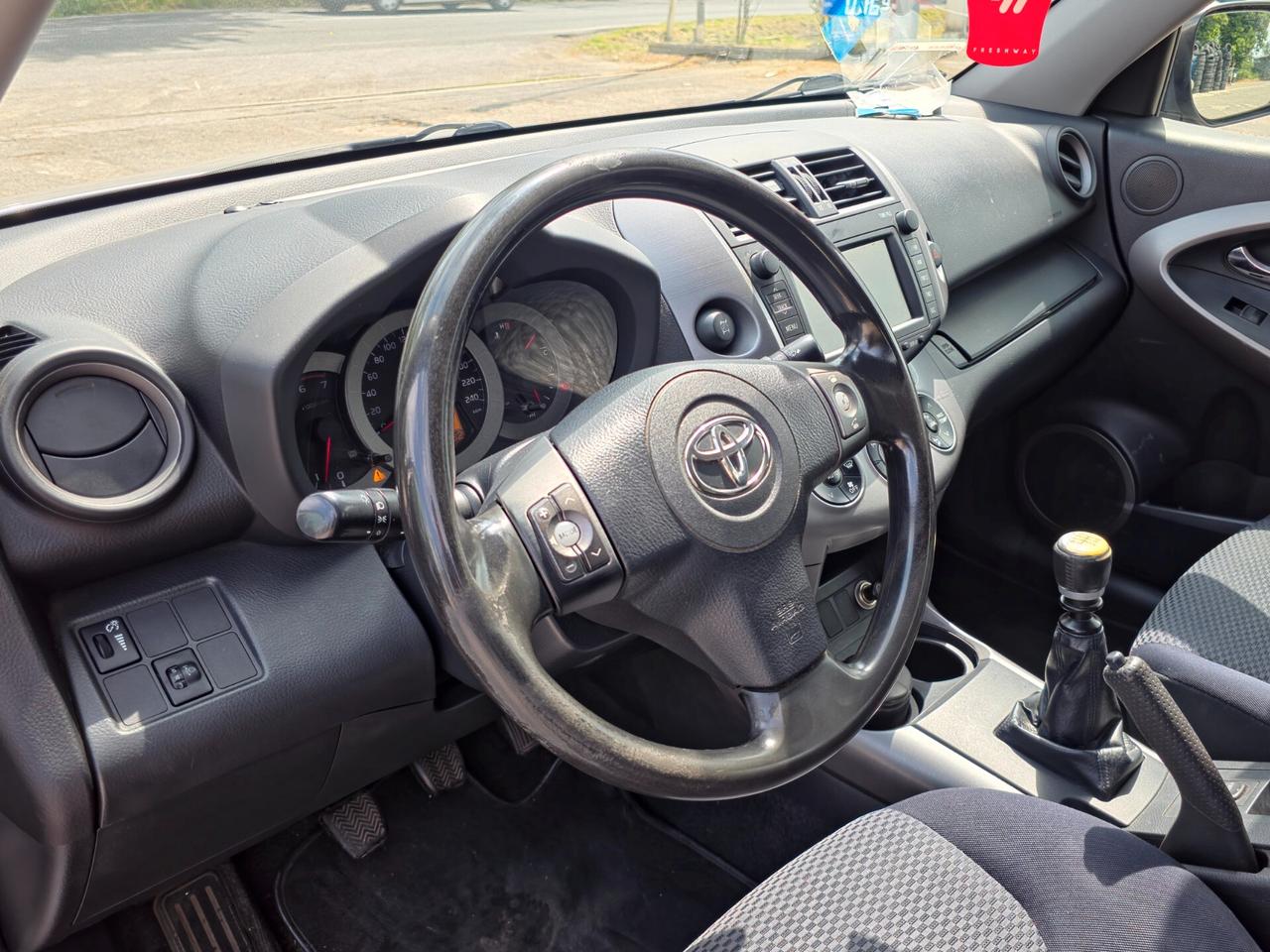 Toyota RAV 4 RAV4 2.2 D-4D 136 CV DPF Luxury 2009-E4 Manuale NEO