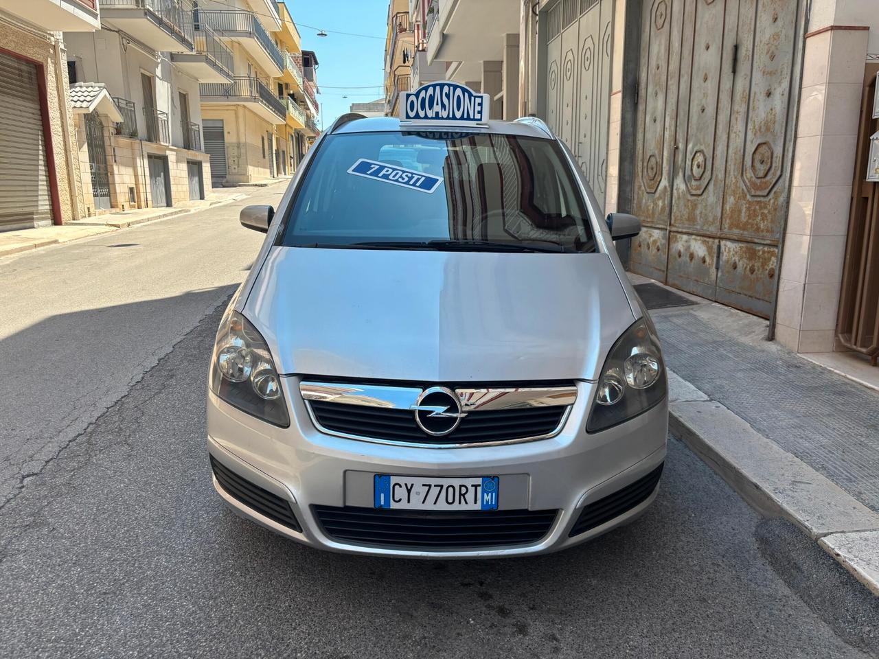 Opel Zafira 1.9 CDTI 101CV ** 7 POSTI **