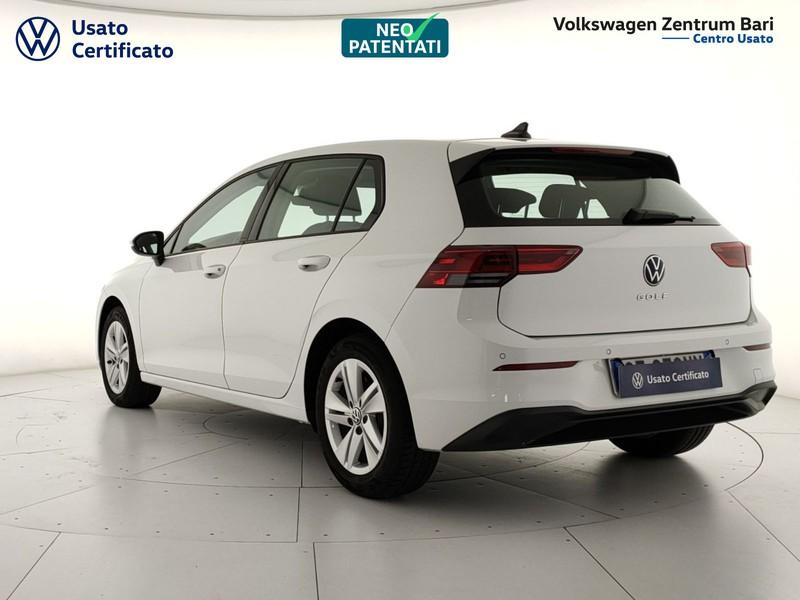 Volkswagen Golf 1.5 tgi life 130cv