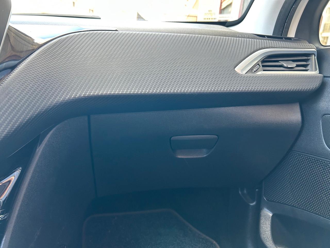 Peugeot 2008 1.6 e-HDi 92 CV Stop&Start Active