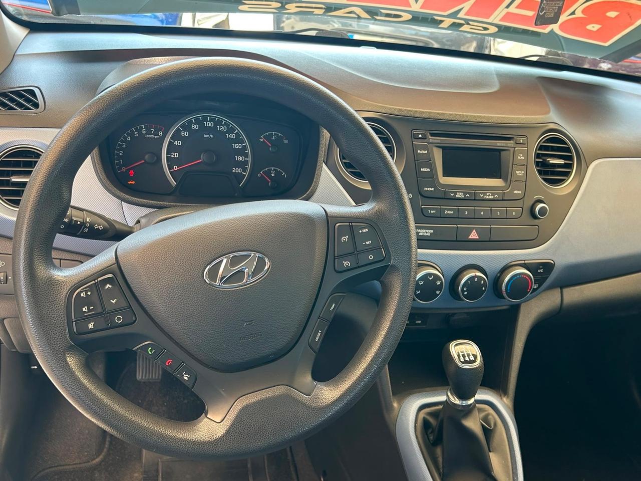 Hyundai i10 1.0 MPI Sound Edition