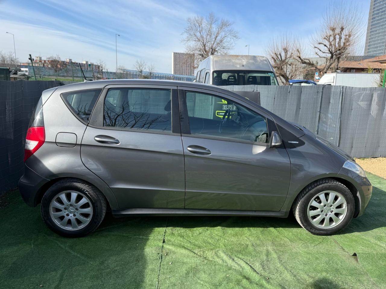 Mercedes CLASSE A 160 BENZINA 2011 BLUEFFICENCY NEOPATENTATI