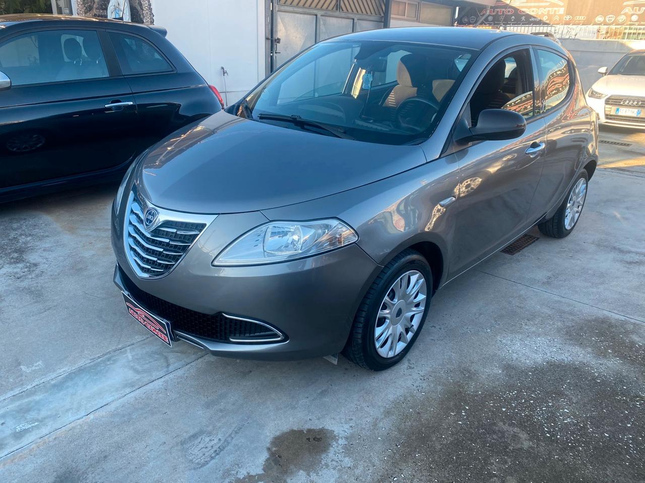 Lancia Ypsilon 1.3 MJT 16V 95 CV 5 porte S&S Silver