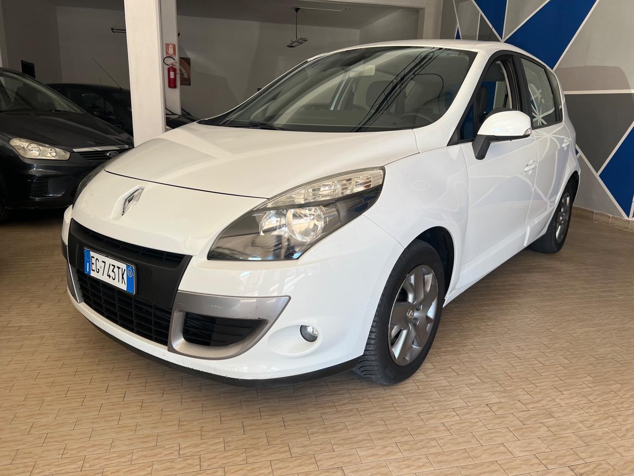 Renault Scénic X-Mod 1.5 dCi 110CV Luxe