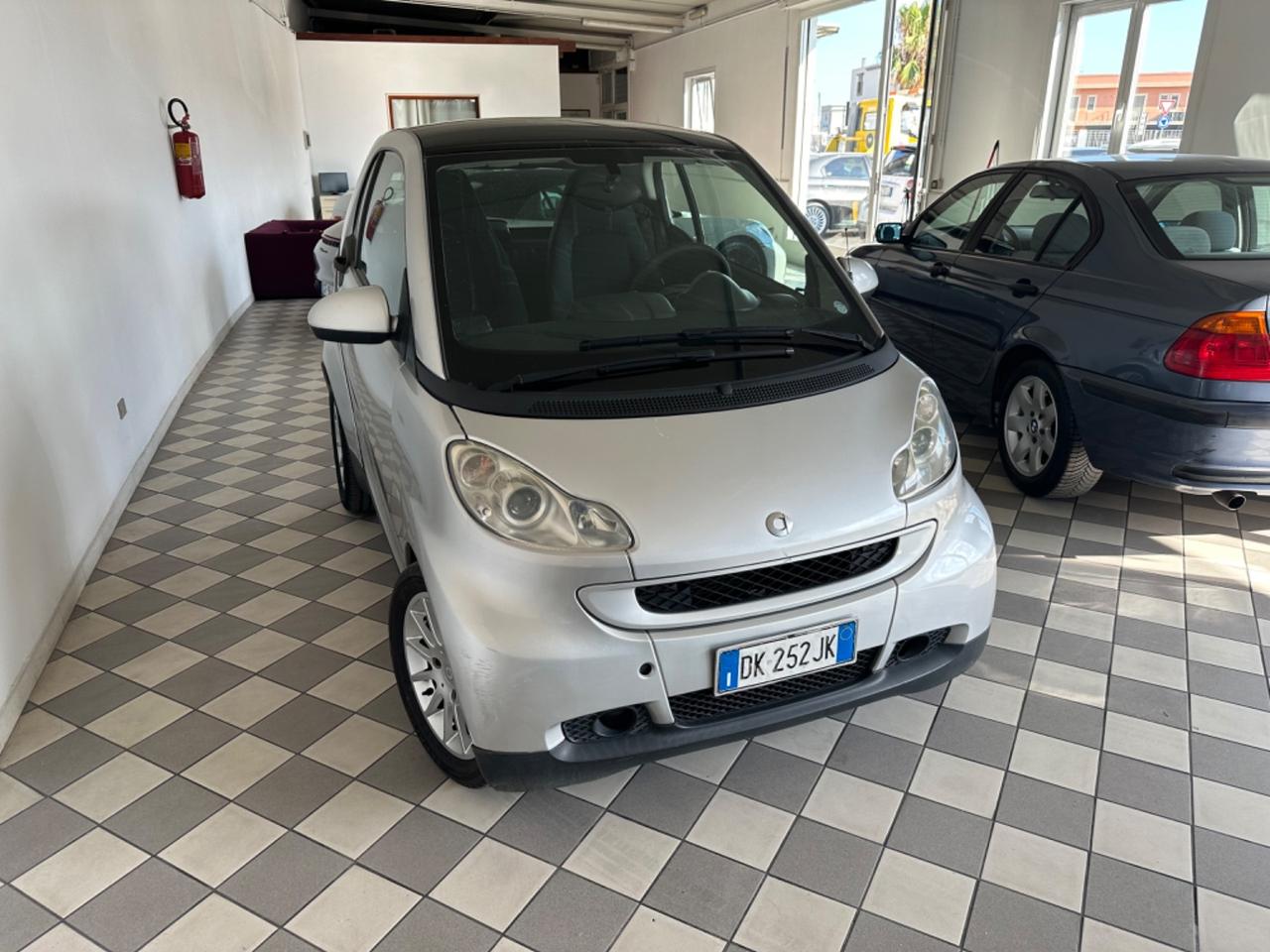 Smart ForTwo 1000 52 kW SERVOSTERZO
