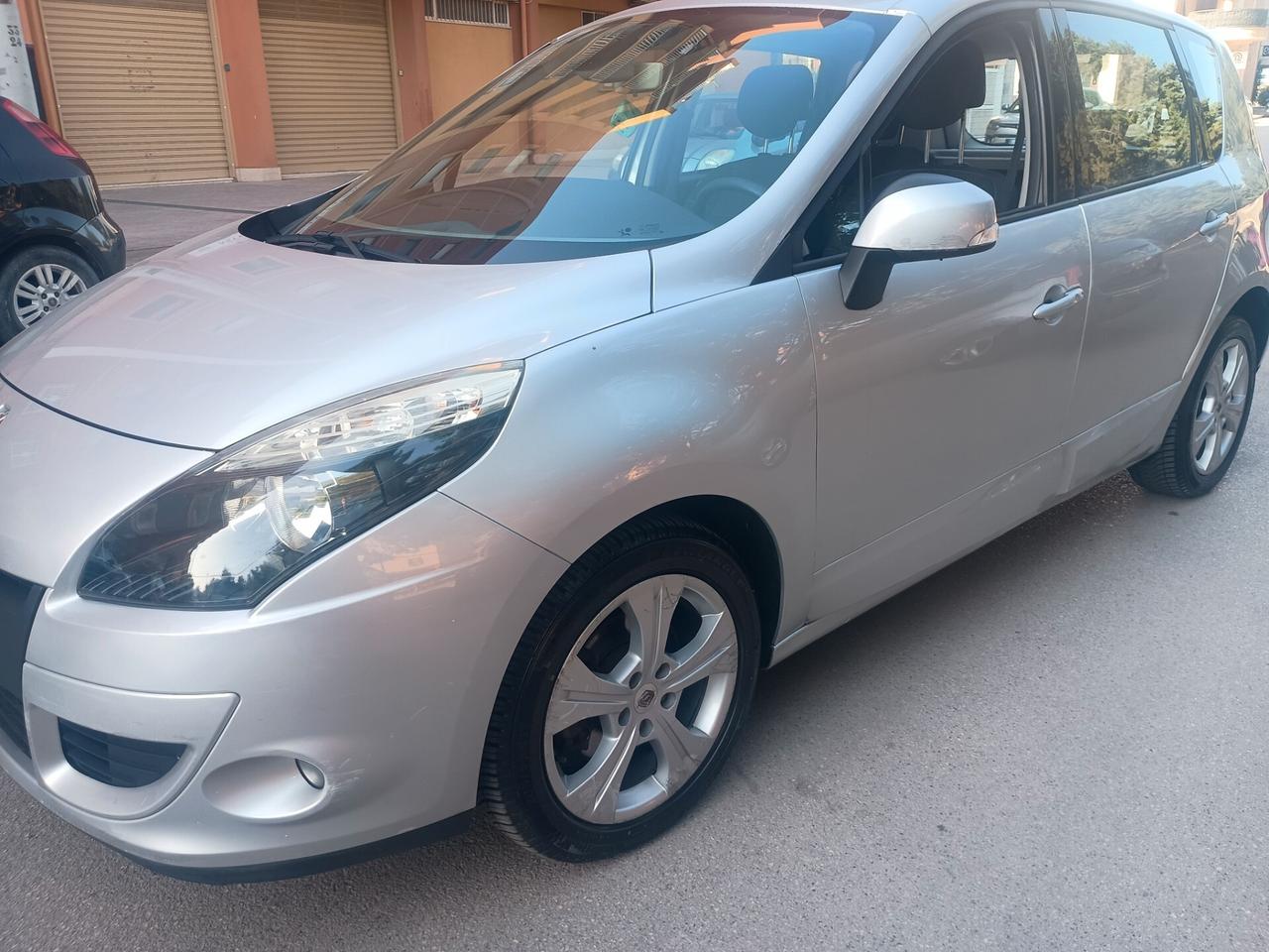 Renault Scenic Scénic 1.5 dCi 110CV Dynamique