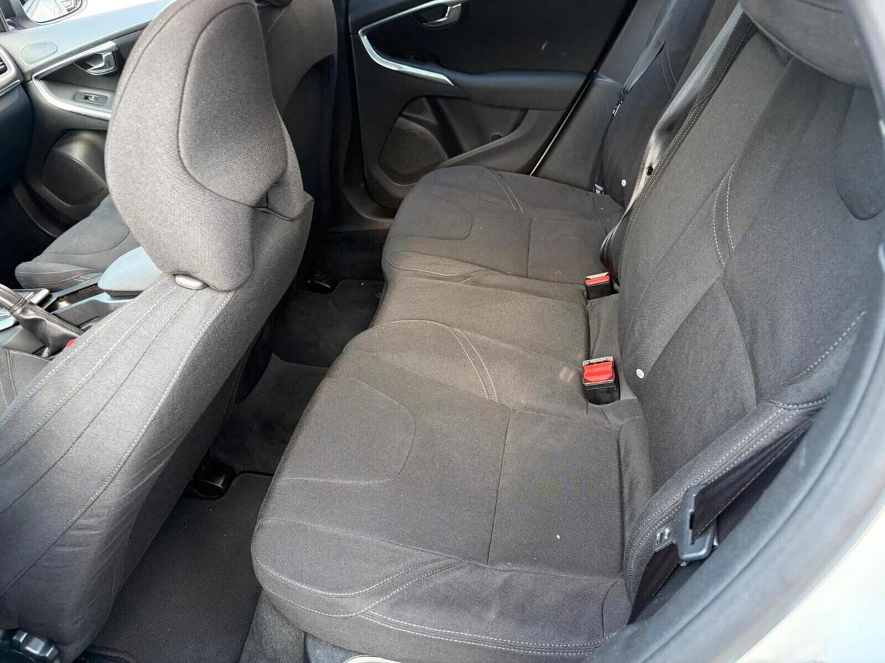 Volvo V40 Cross Country D2 1.6 Summum*EURO5B*NEOPATENTATI