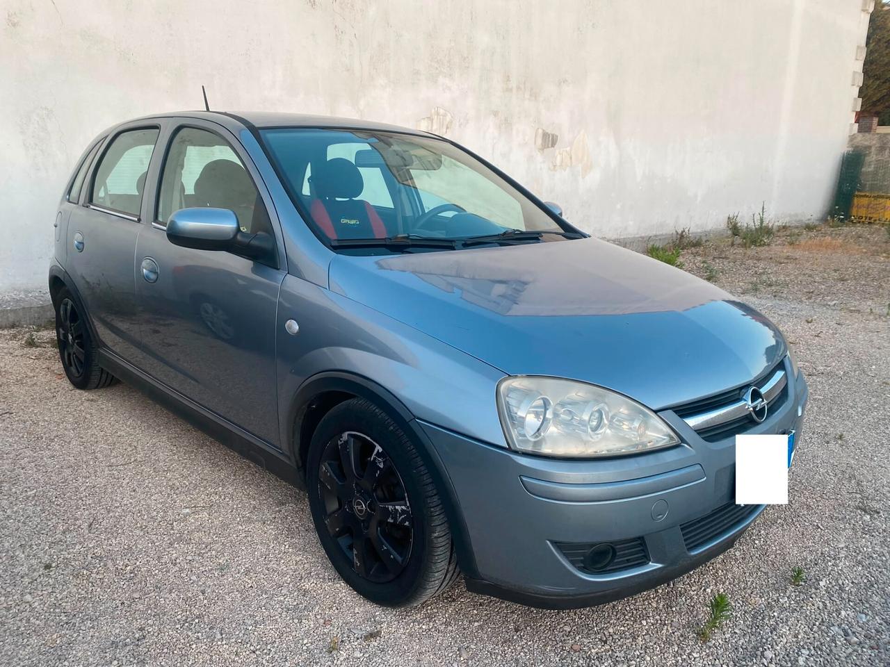 Opel Corsa 1.2 5 porte Cosmo