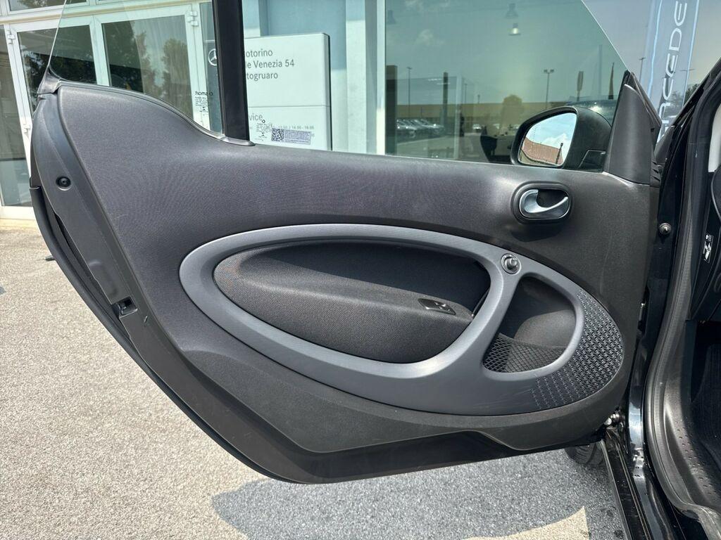Smart fortwo EQ Pulse