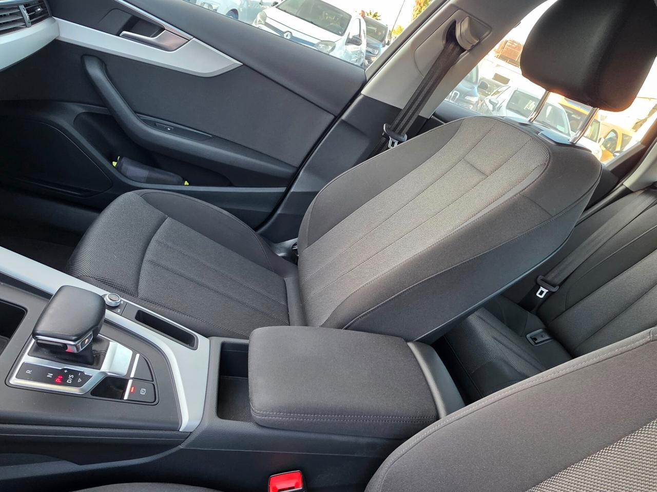 Audi A4 35 TDI/163 CV S tronic line edition
