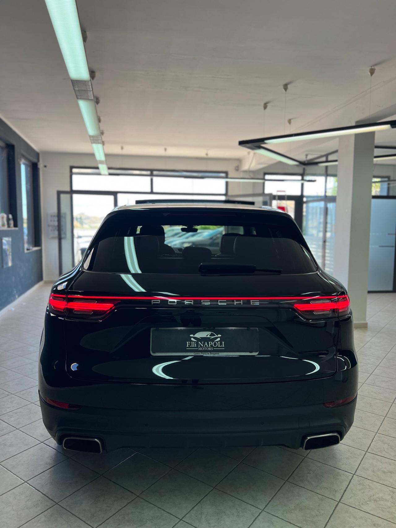 Porsche Cayenne 3.0 V6
