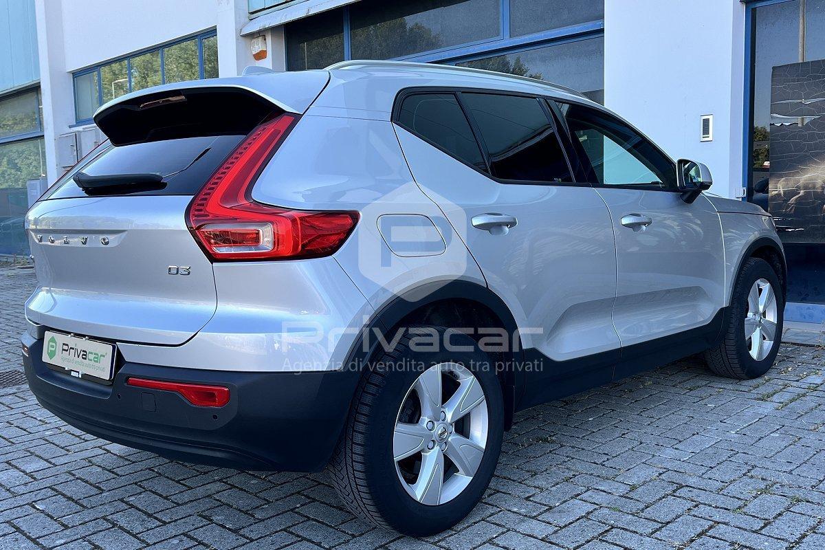 VOLVO XC40 D3 AWD Geartronic Momentum