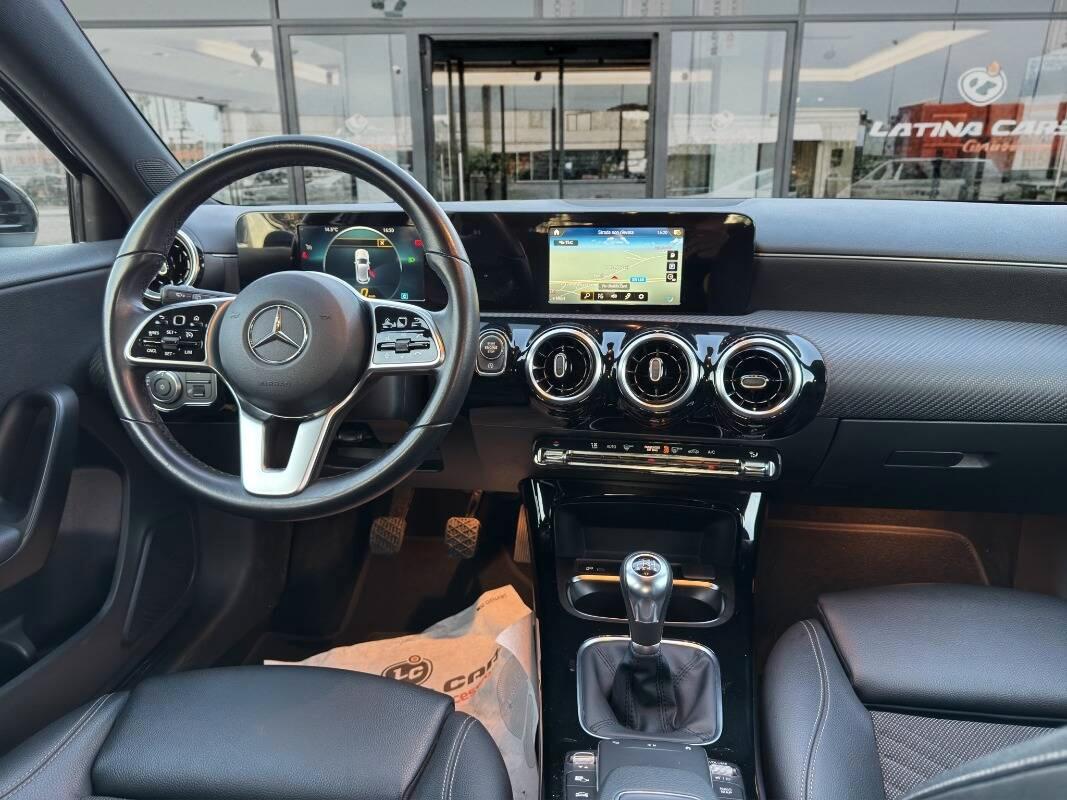 Mercedes Classe A 180 d Business Con TELECAMERA & NAVIGATORE