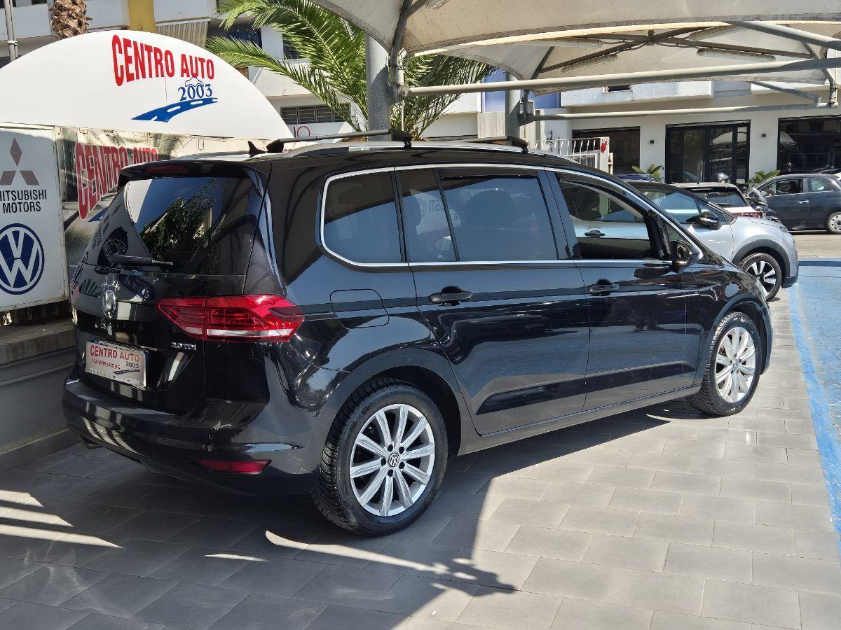 VOLKSWAGEN - Touran - 2.0 TDI 150 CV DSG Executive BMT tetto panoramico