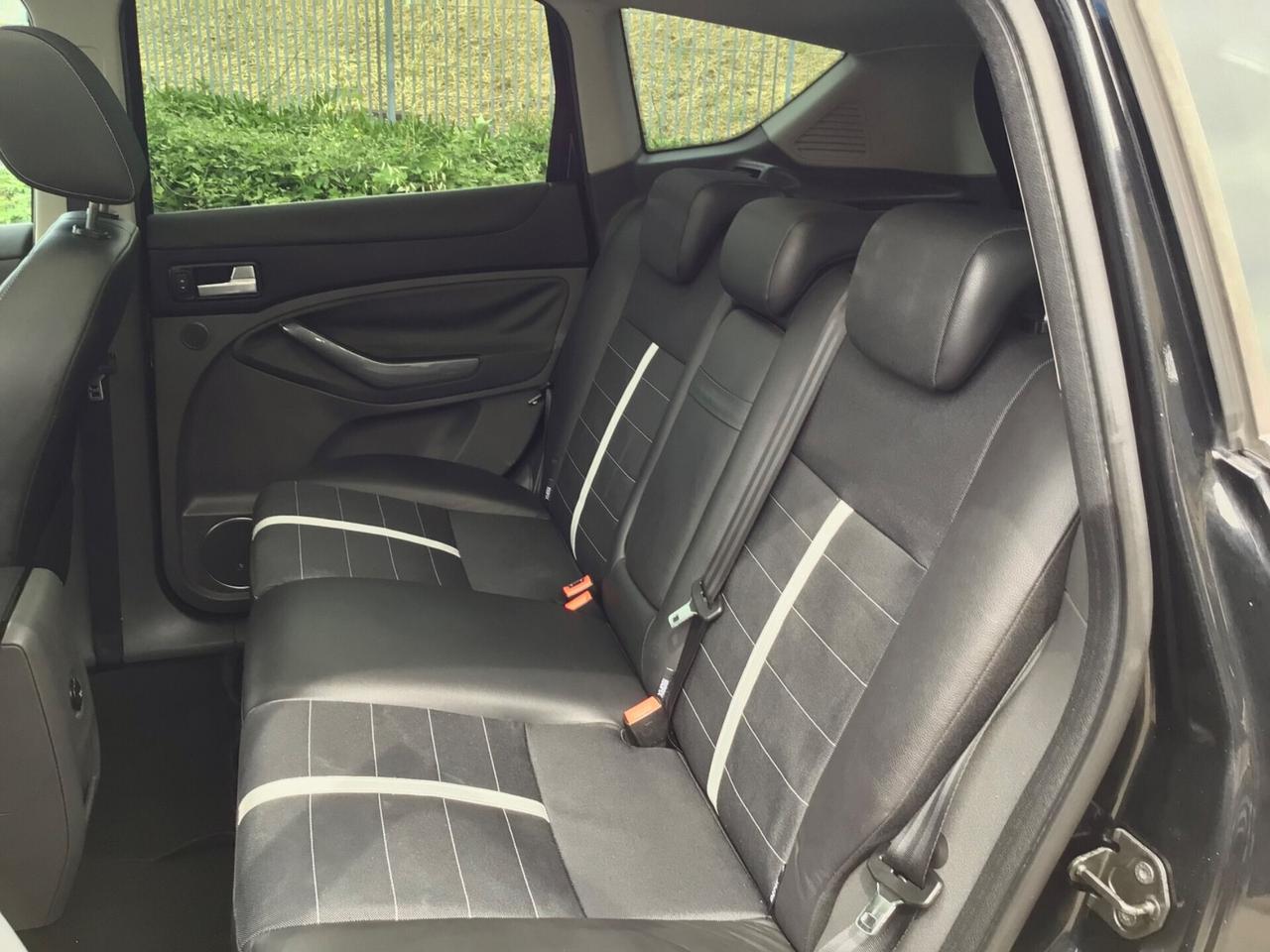 Ford Kuga 2.0 TDCi 136cv 4x4 Titanium