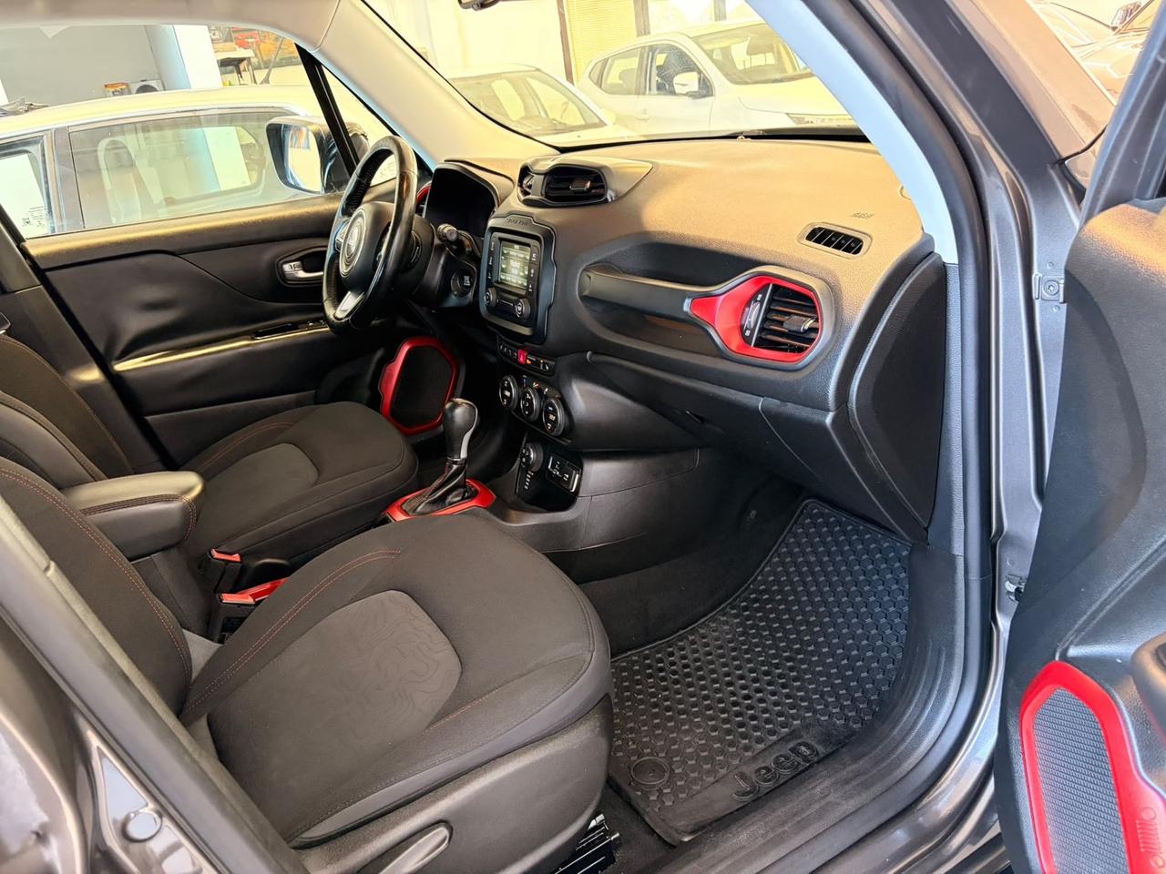 Jeep Renegade 2.0 Mjt 170CV 4WD Active Drive Low Trailhawk