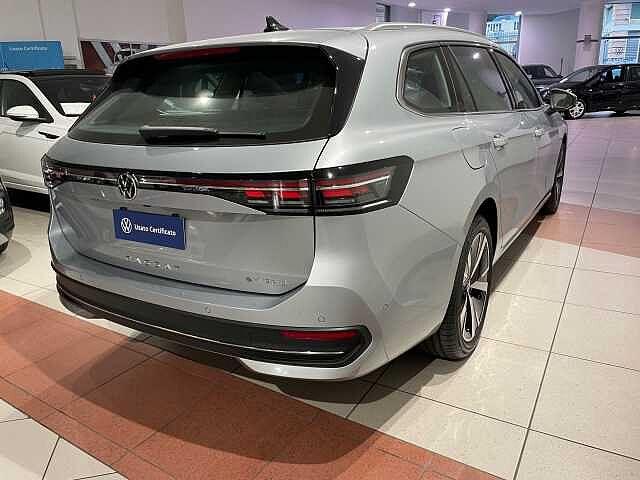 Volkswagen Passat 9ª serie 1.5 TSI eHybrid 204 CV DSG Business