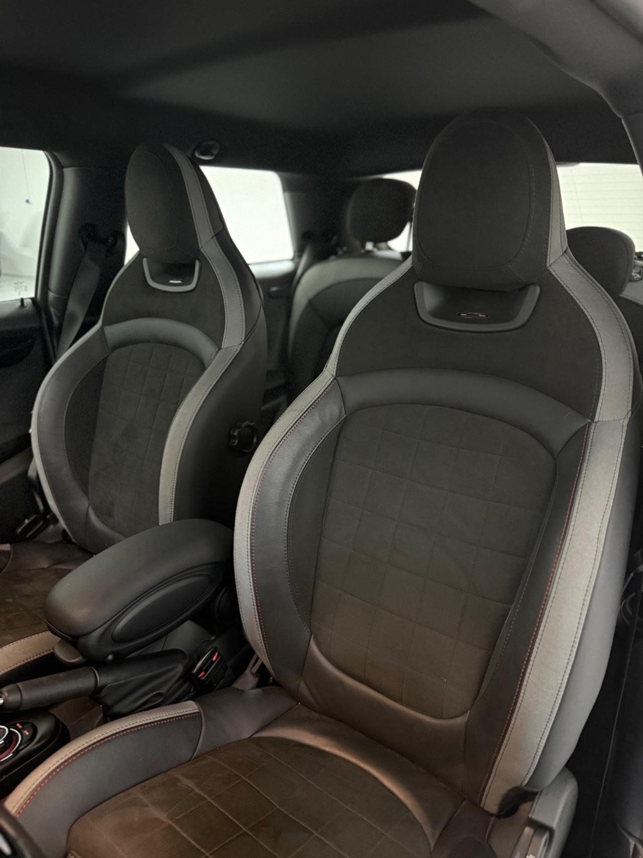 Mini ALLESTIMENTO JHON COOPER WORK