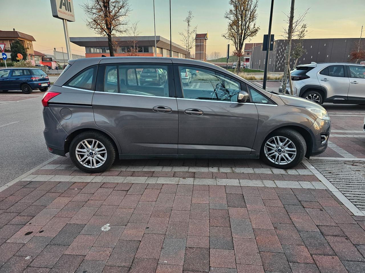 Ford C-Max 1.6 TDCi 115CV Titanium