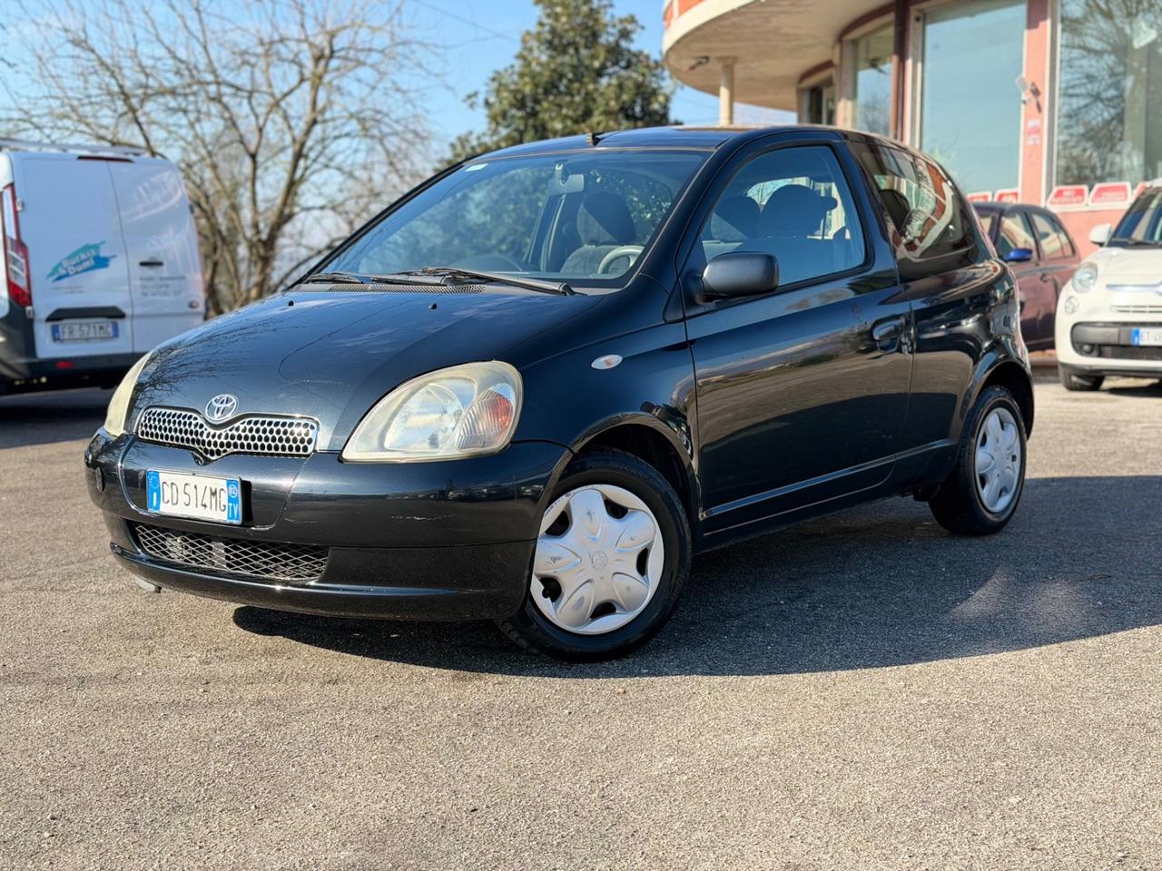 Toyota Yaris 1.0i 16V OK NEOPATENTATI