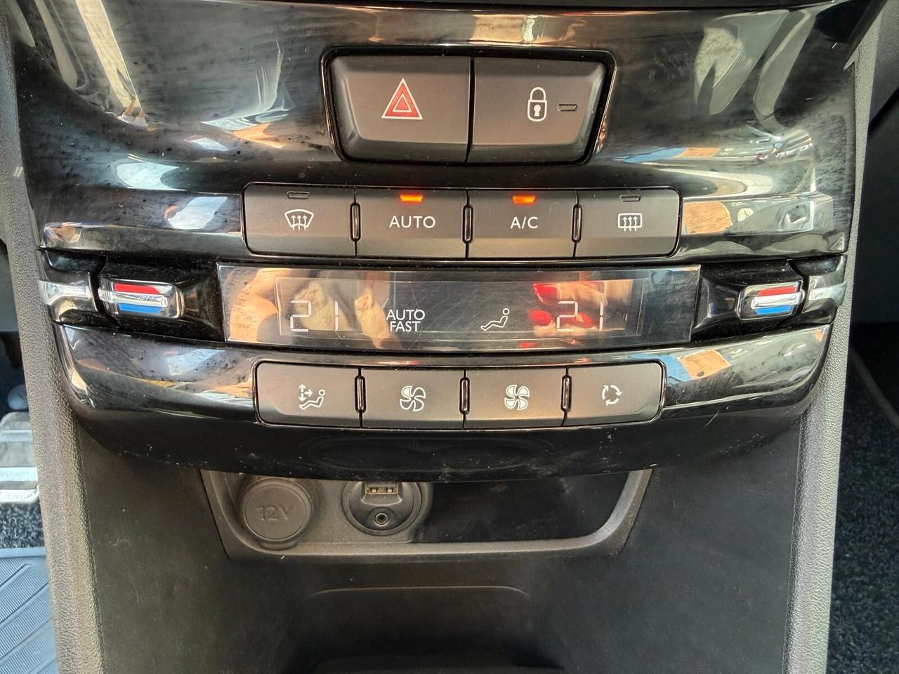 Peugeot 2008 1.6 e-HDi 115 CV Allure BLOCK SYSTEM