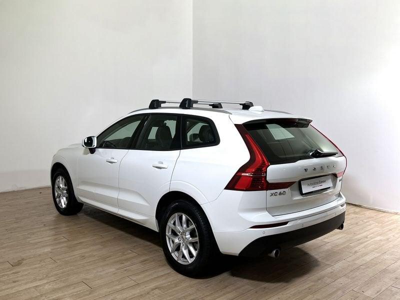 Volvo XC60 B4 D AWD automatico Momentum