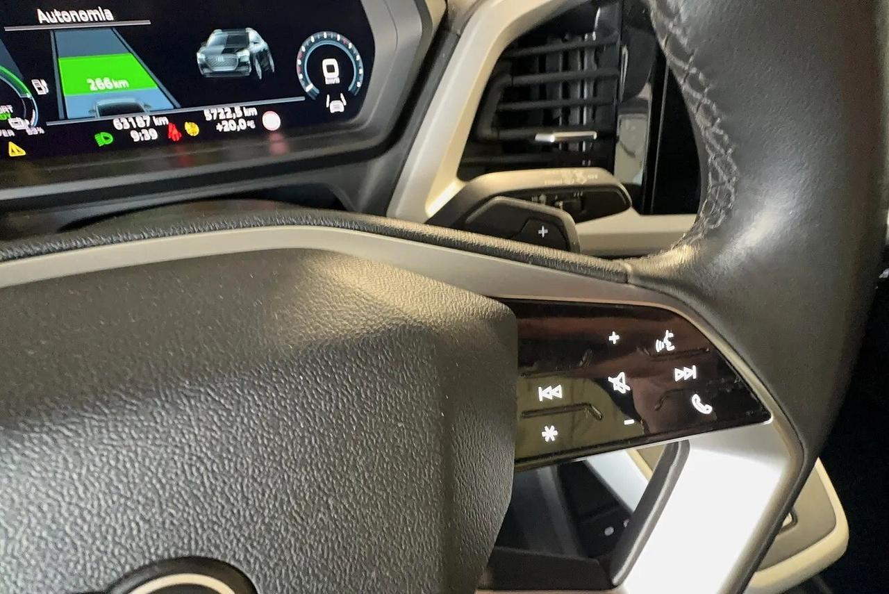 Audi Q4 40 e-tron Business Advanced