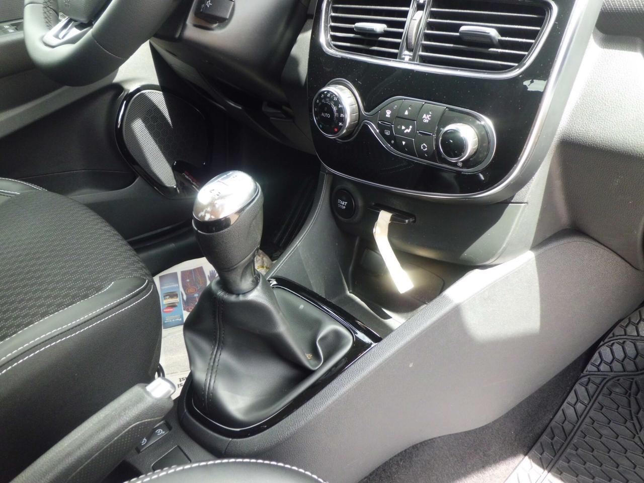 Renault Clio dCi 8V 90 CV 5 porte Moschino Intens