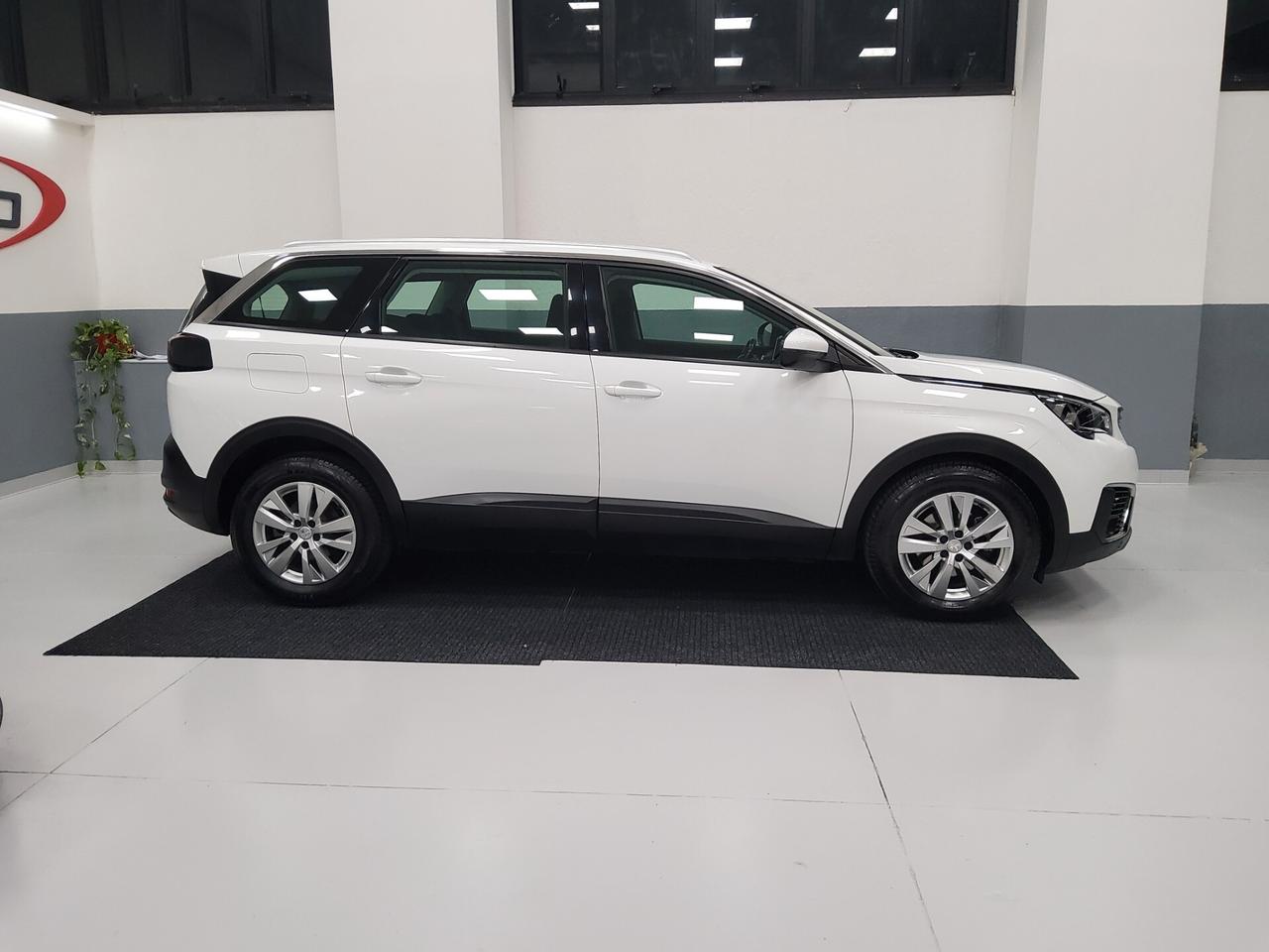 Peugeot 5008 BlueHDi 130 S&S Business