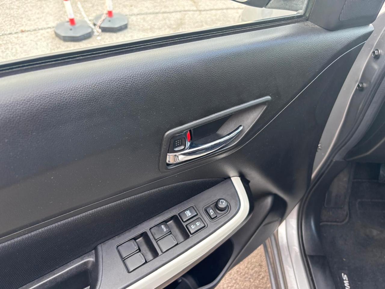 Suzuki Swift 1.2 Hybrid 4WD AllGrip Top