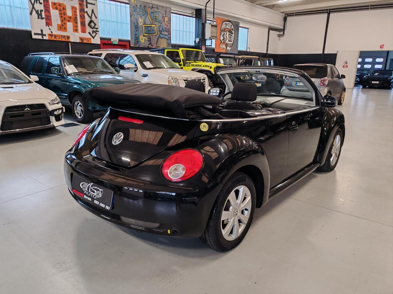 Volkswagen New Beetle 1.6 Cabrio