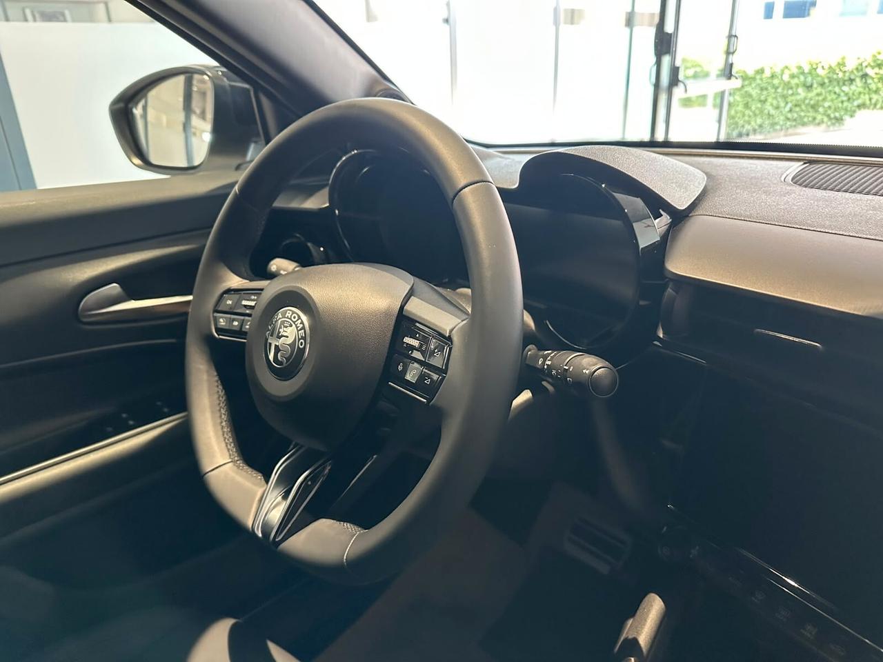 Alfa Romeo Junior 1.2 145 CV Hybrid eDCT6 Ti