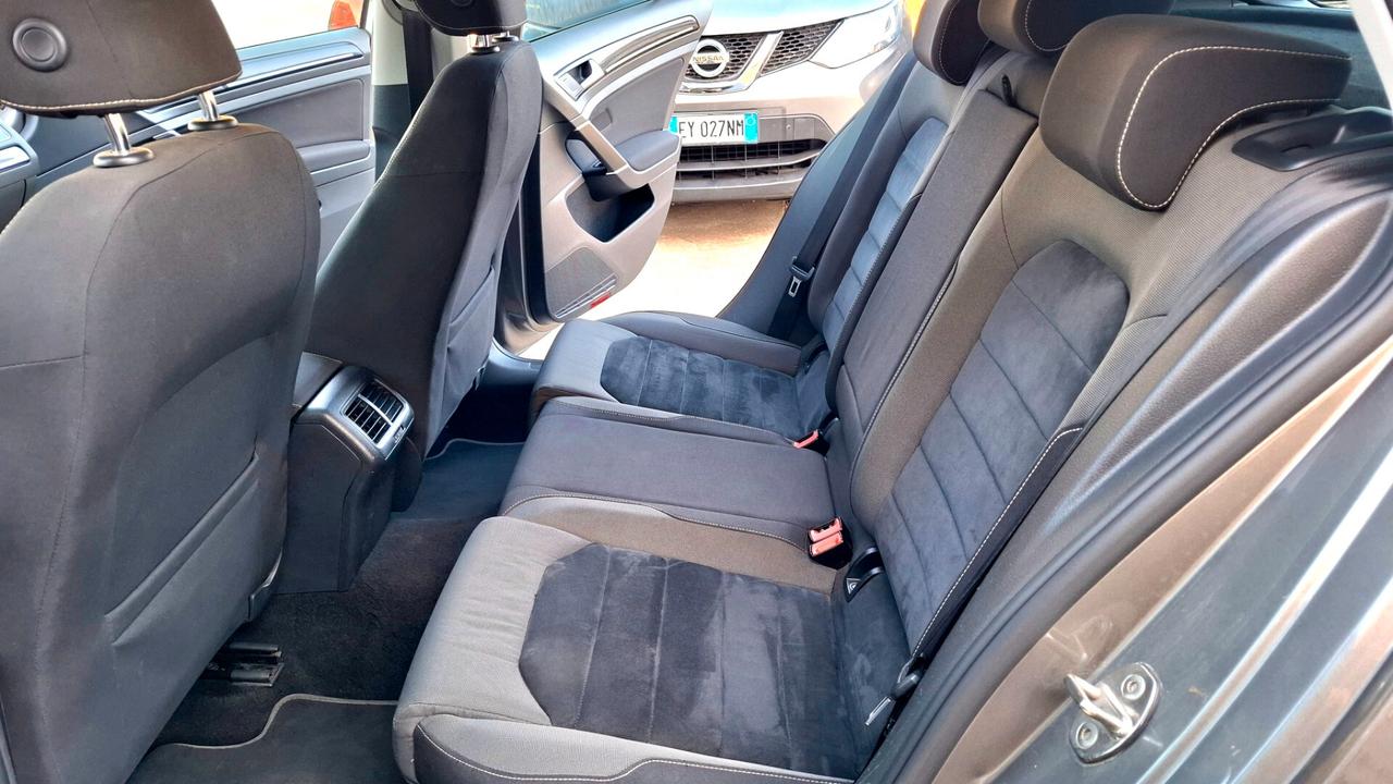 Volkswagen Golf 2.0 TDI 5p. Highline BlueMotion Technology