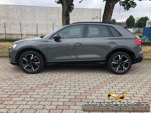 AUDI Q3 35 TDI S tronic Business Advanced