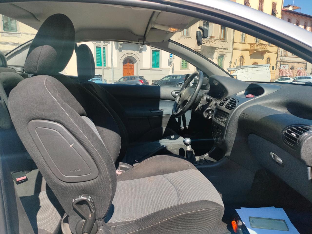 Peugeot 206 1.6 16V CC Enfant Terrible