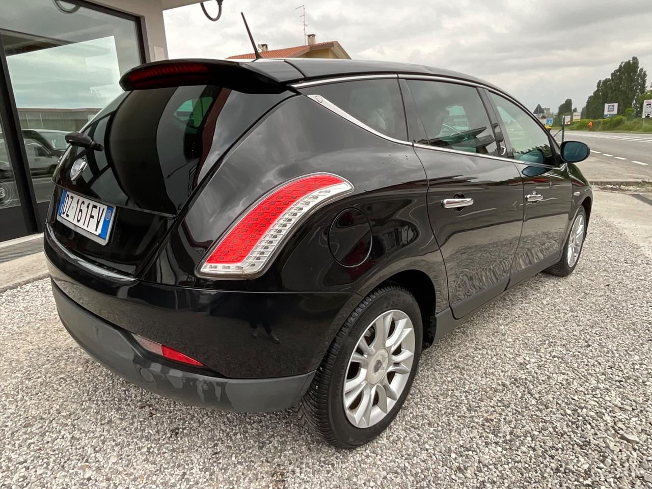 Lancia Delta 1.6 MJT DPF Platino