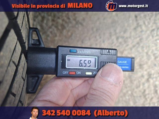 LAND ROVER Range Rover Velar 3.0 V6 SD6 300 CV R-Dynamic HSE