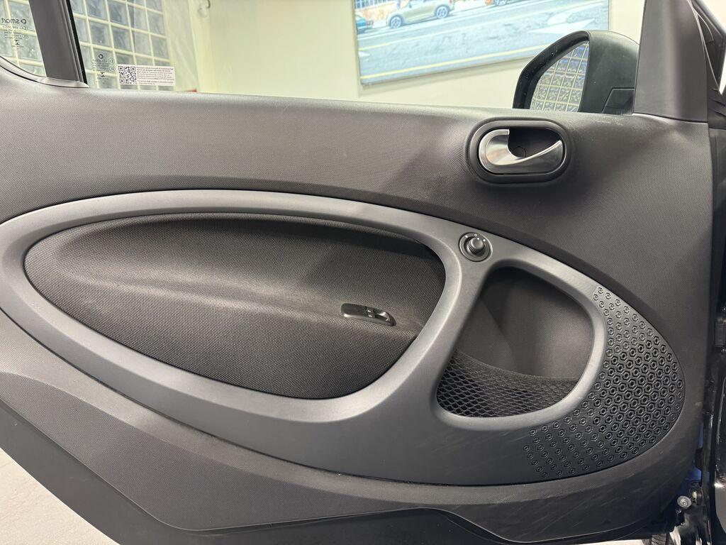Smart fortwo EQ Pulse