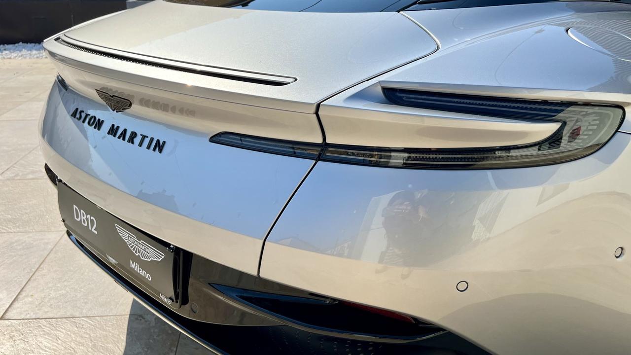 ASTON MARTIN DB12 Coupe 4.0 V8 auto