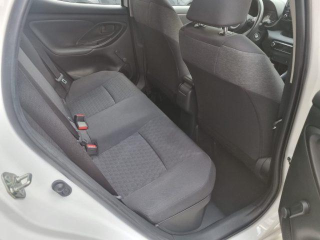 TOYOTA Yaris 1.5 Hybrid 5 porte Business