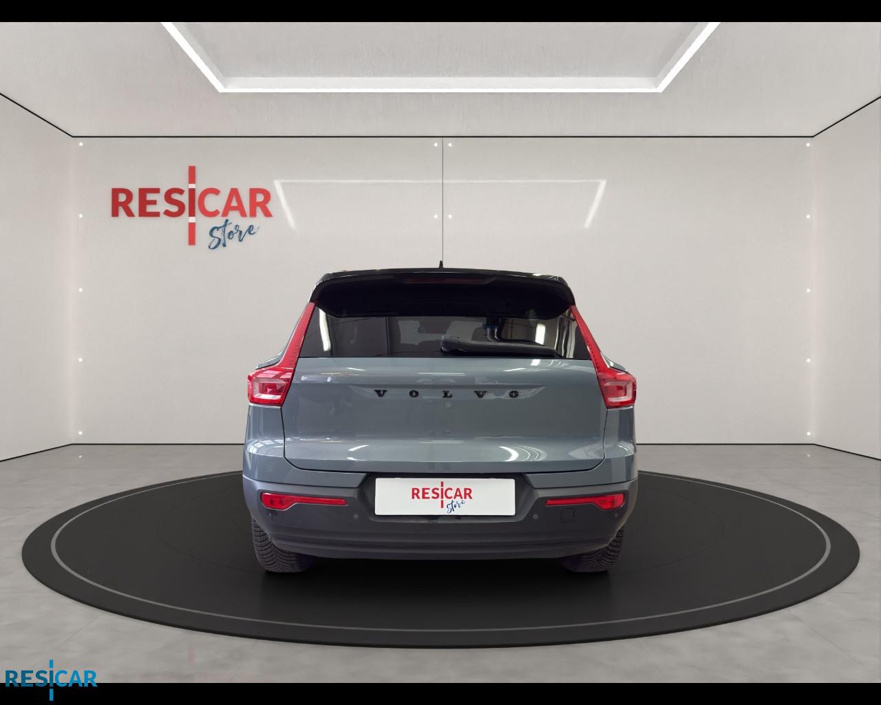 VOLVO XC40 1.5 t2 Momentum