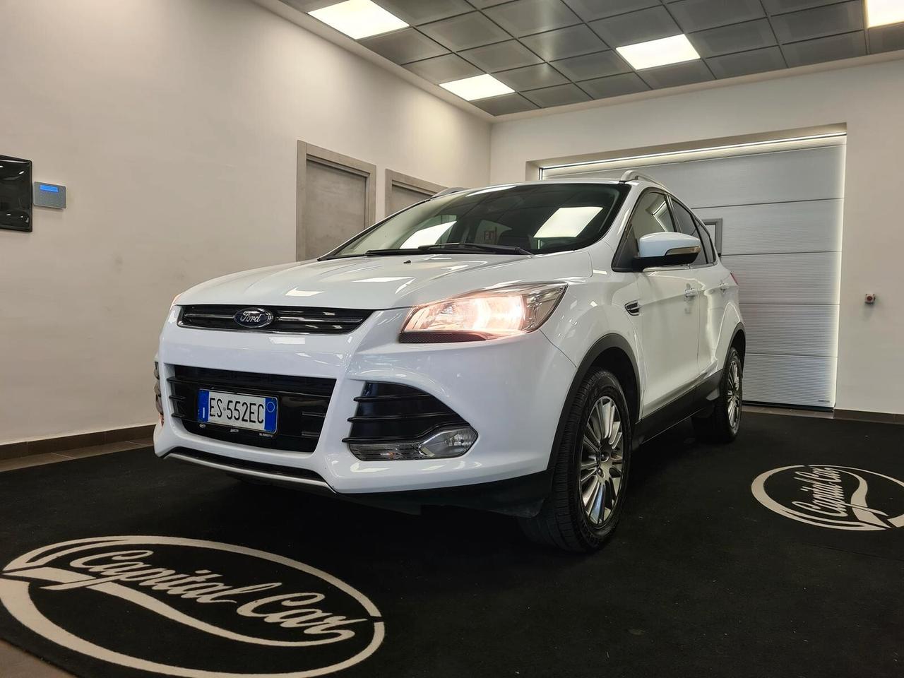 Ford Kuga 2.0 TDCI 140 CV 4WD Powershift Titanium