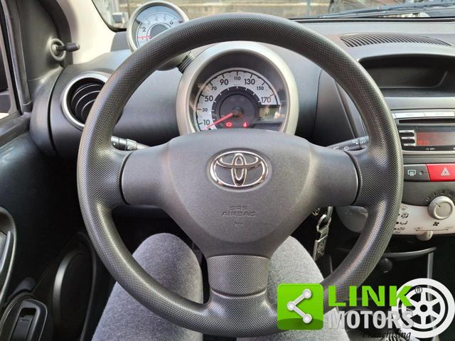 TOYOTA Aygo 1.0 12V VVT-i Lounge NEOPATENTATI