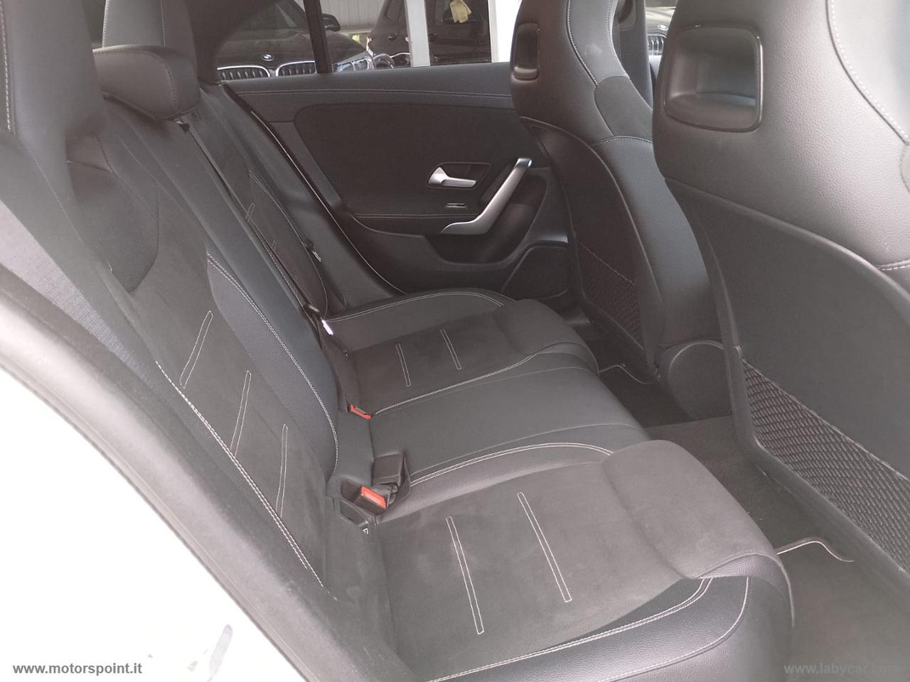 MERCEDES-BENZ CLA 220 d Automatic 4Matic Premium
