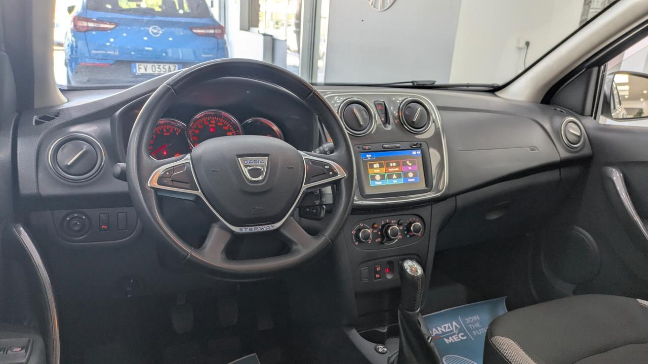 Dacia Sandero Stepway 1.0 TCe 100CV ECO-G 15th Anniversary