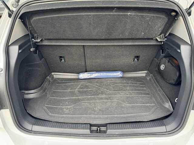 Volkswagen T-Cross 1ª serie 1.0TSI 95CV Sport R-LINE - NEOPATENTATI -