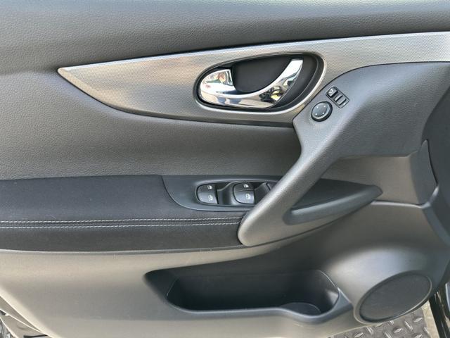 NISSAN Qashqai 1.5 dCi N-Connecta