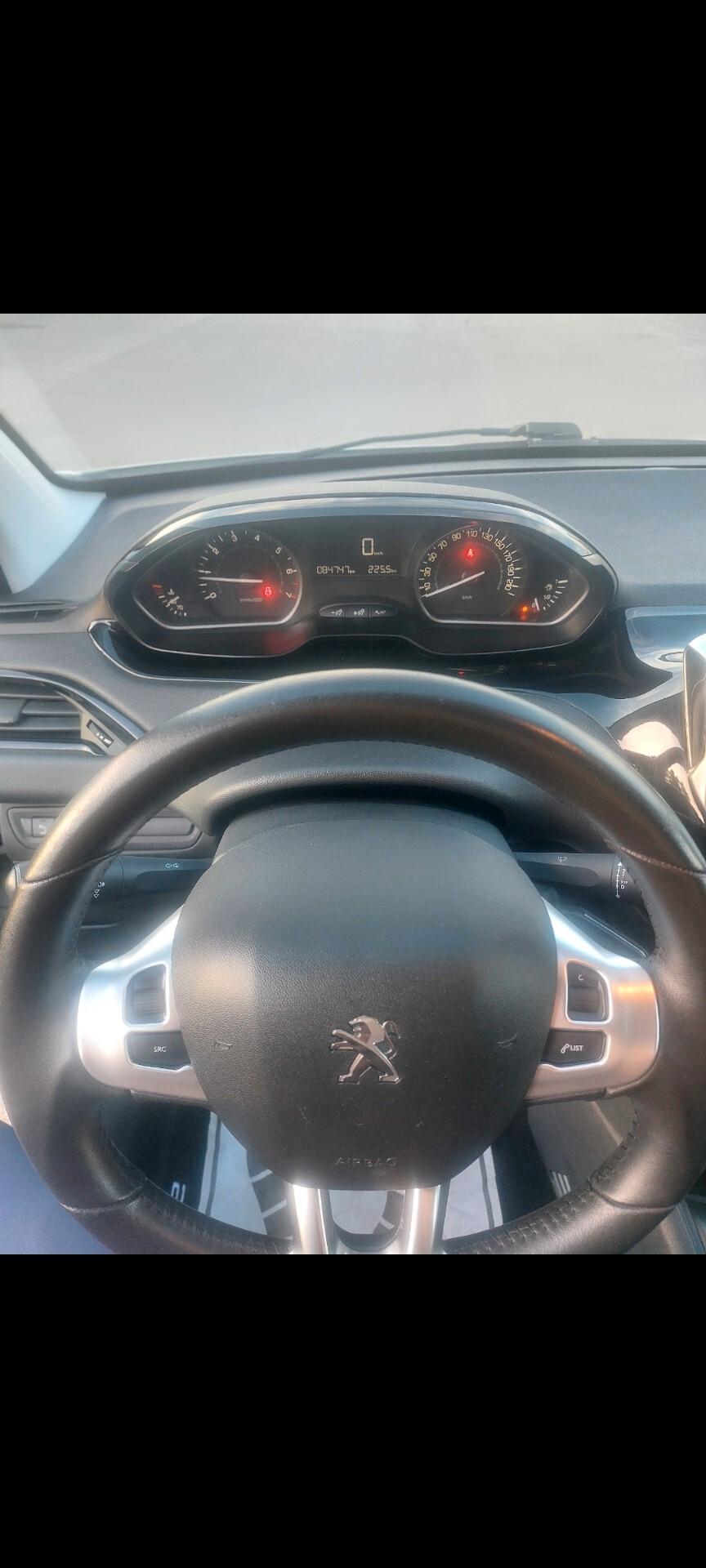 Peugeot 208 PureTech 82 5p. GPL Active